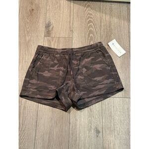 Athleta Farallon Camo Shorts Womens Brown Grey Camouflage Drawstring Pockets NEW